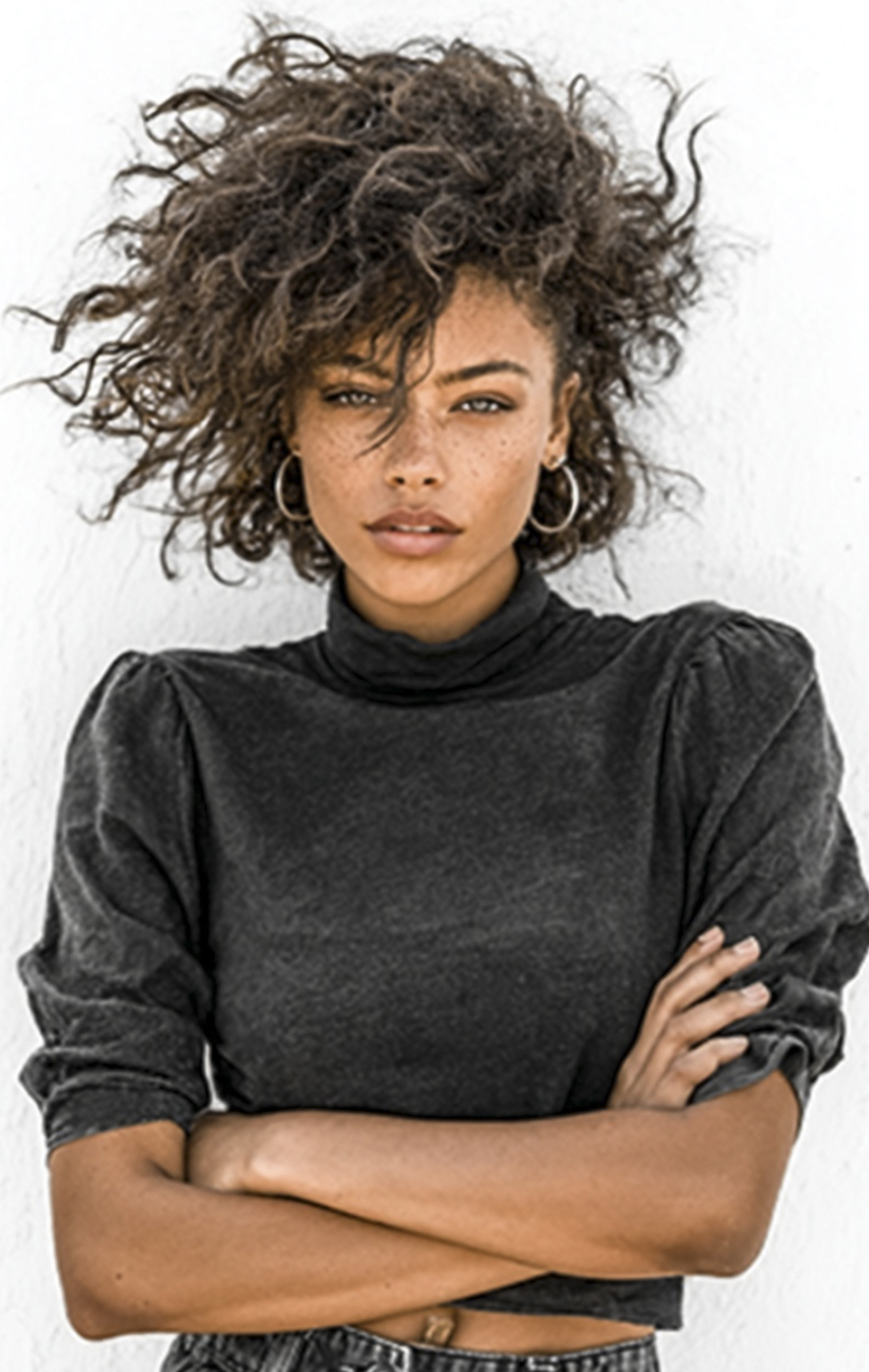 clients-femme-30-40-ans - Magnet bois a Baie Mahault - Optique Carnot