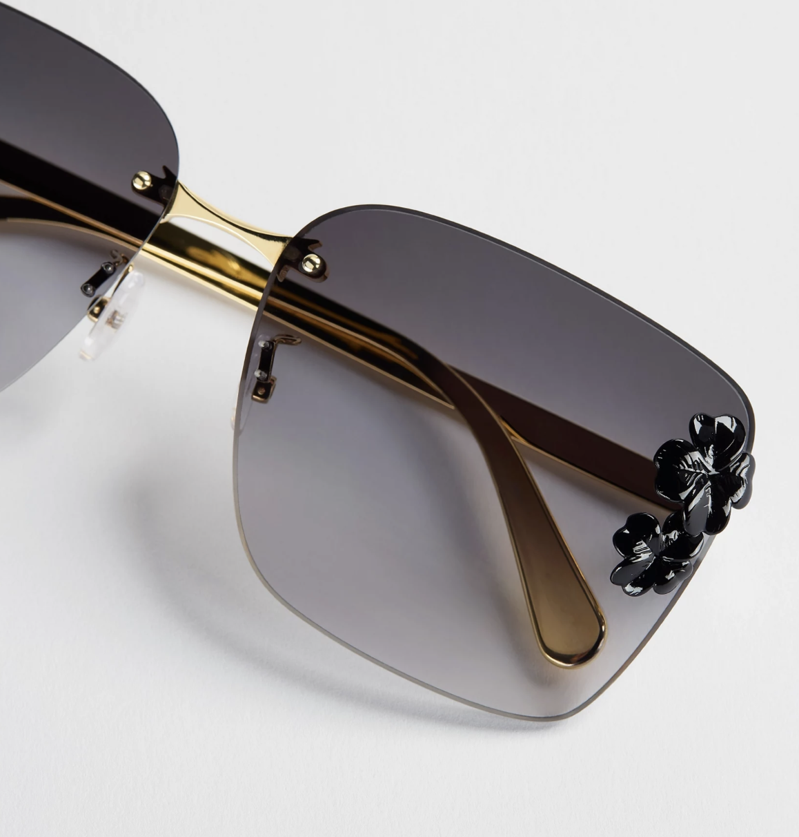 clients-lunettes - souvenir tourisme a pointe à pitre - Optique Carnot