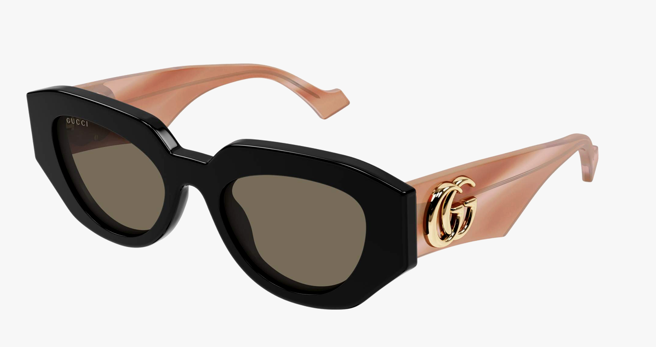 clients-lunettes - souvenir tourisme a pointe à pitre - Optique Carnot